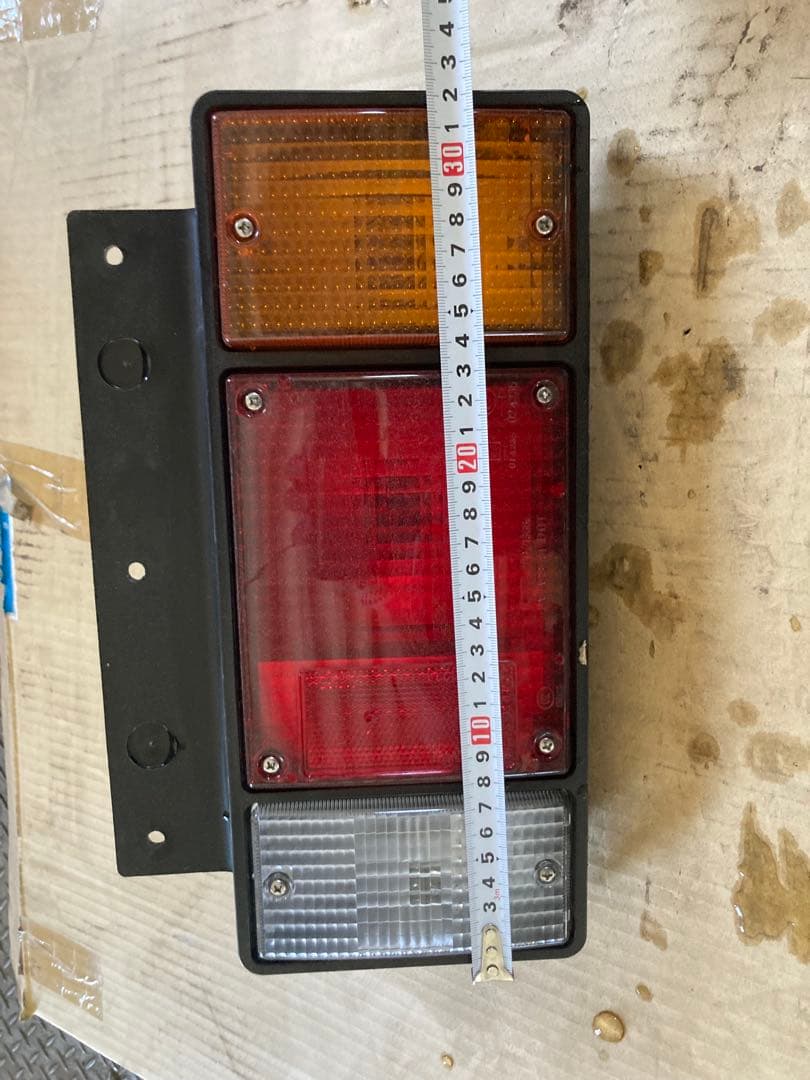 テールランプAssy #トラック　#いすゞ　#エルフ