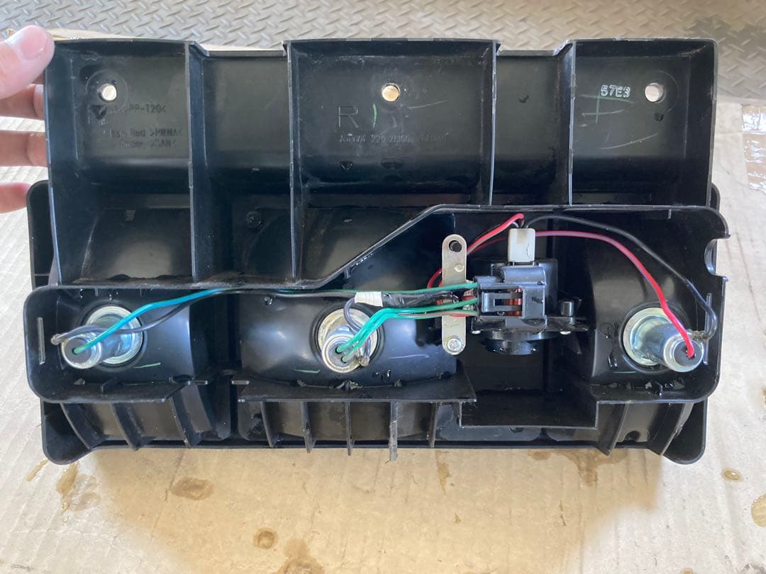 テールランプAssy #トラック　#いすゞ　#エルフ