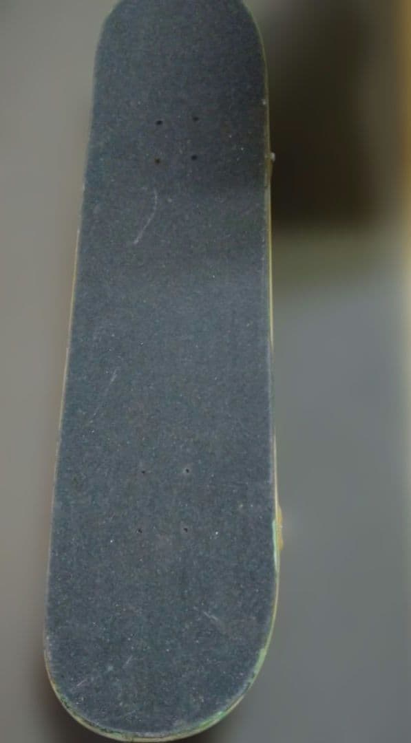 スケートボード 　ファッキングオーサム　インディペンデント　スピットファイヤー