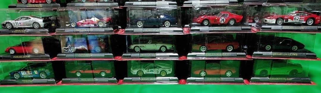 フェラーリコレクション1/43スケールのダイキャスト製ミニカー