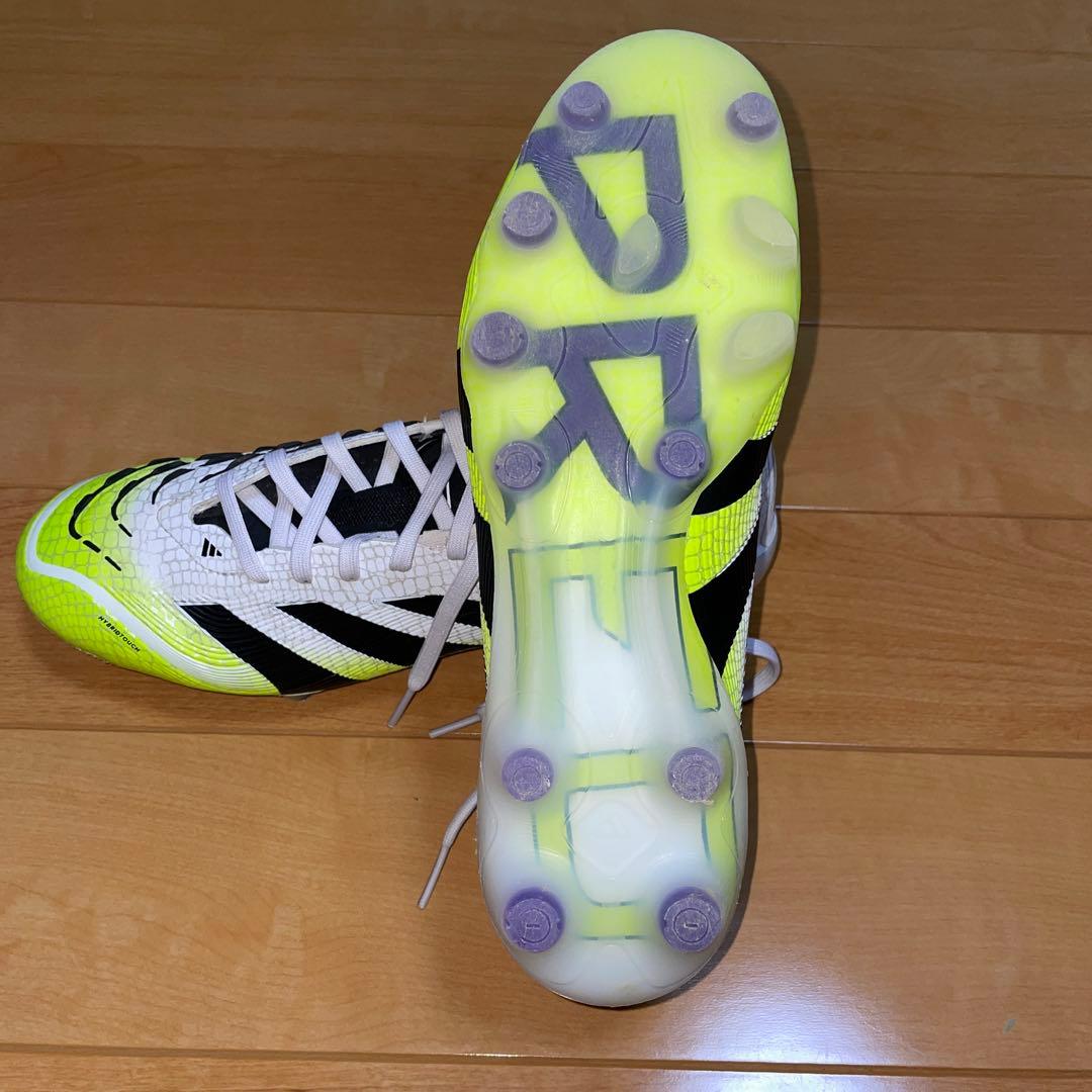 プレデターPRO HG/AG ホワイト/イエロー サッカースパイク　25センチ