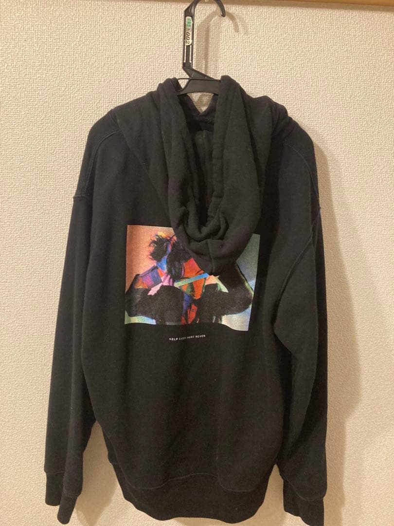 藤井風　HEHN カラフルグラフィック ブラックフード付きパーカー