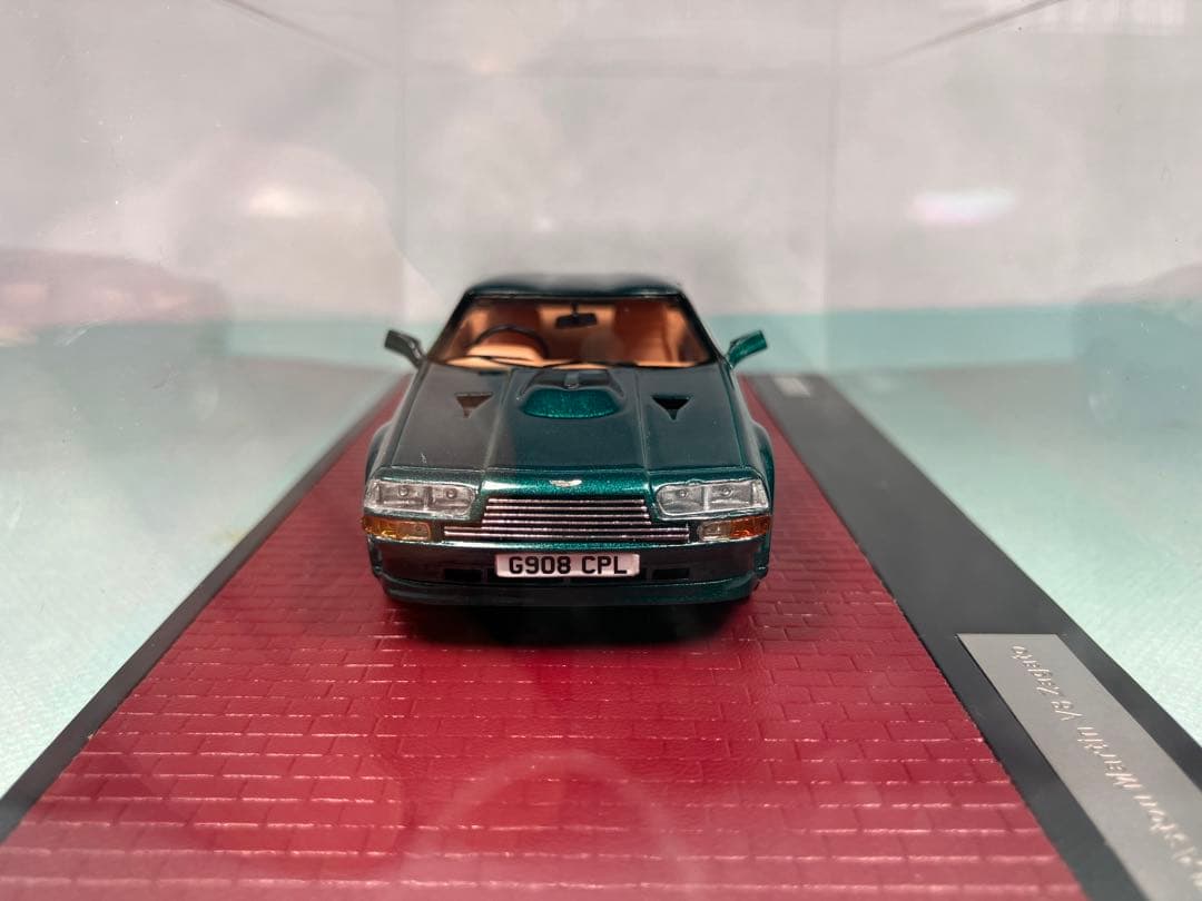 MATRIX 1／４３　アストン・マーティン　Ｖ８　ザガート　メタリックグリーン