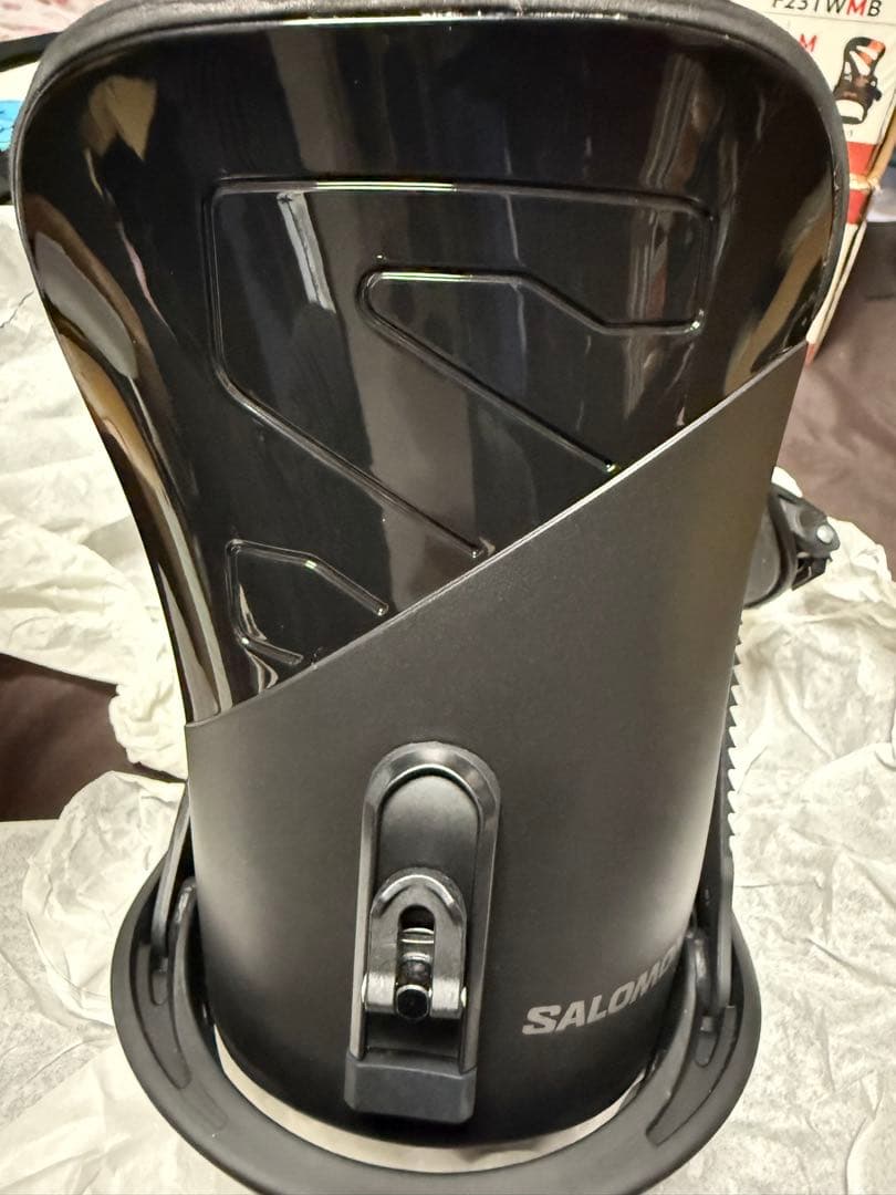 新品未使用品SALOMON TRIGGER BLACK M 値段交渉有り