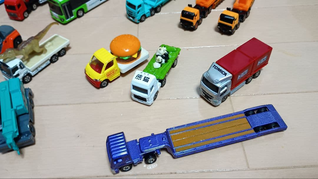 トミカ　ロングトミカ　働く車　22台　まとめ売り