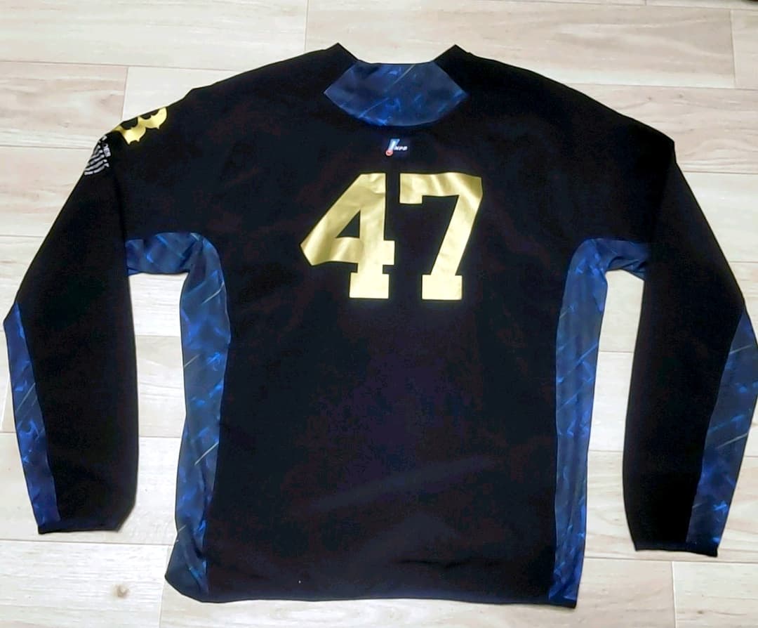 海田智行投手　実使用サイン入り　トレーニングウェア オリックスバファローズ