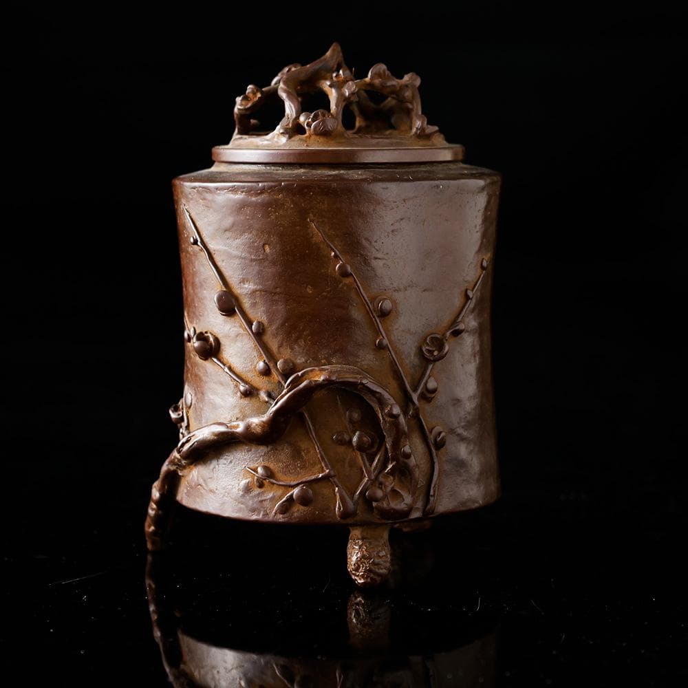 三好外栄 号 三治 蝋型鋳銅 香炉 梅花彫 透かし蓋 三つ足香炉 共箱 共布 栞