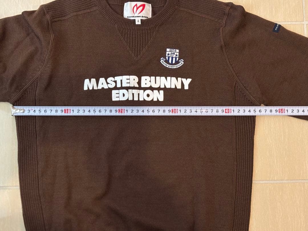MASTER BUNNY EDITION ブラウンセーター