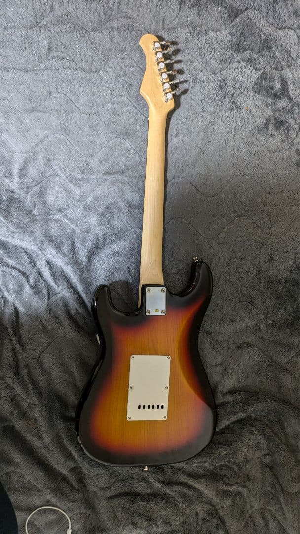 ※値下げ【Bacchus】Stratocaster 美品　コスパ高！