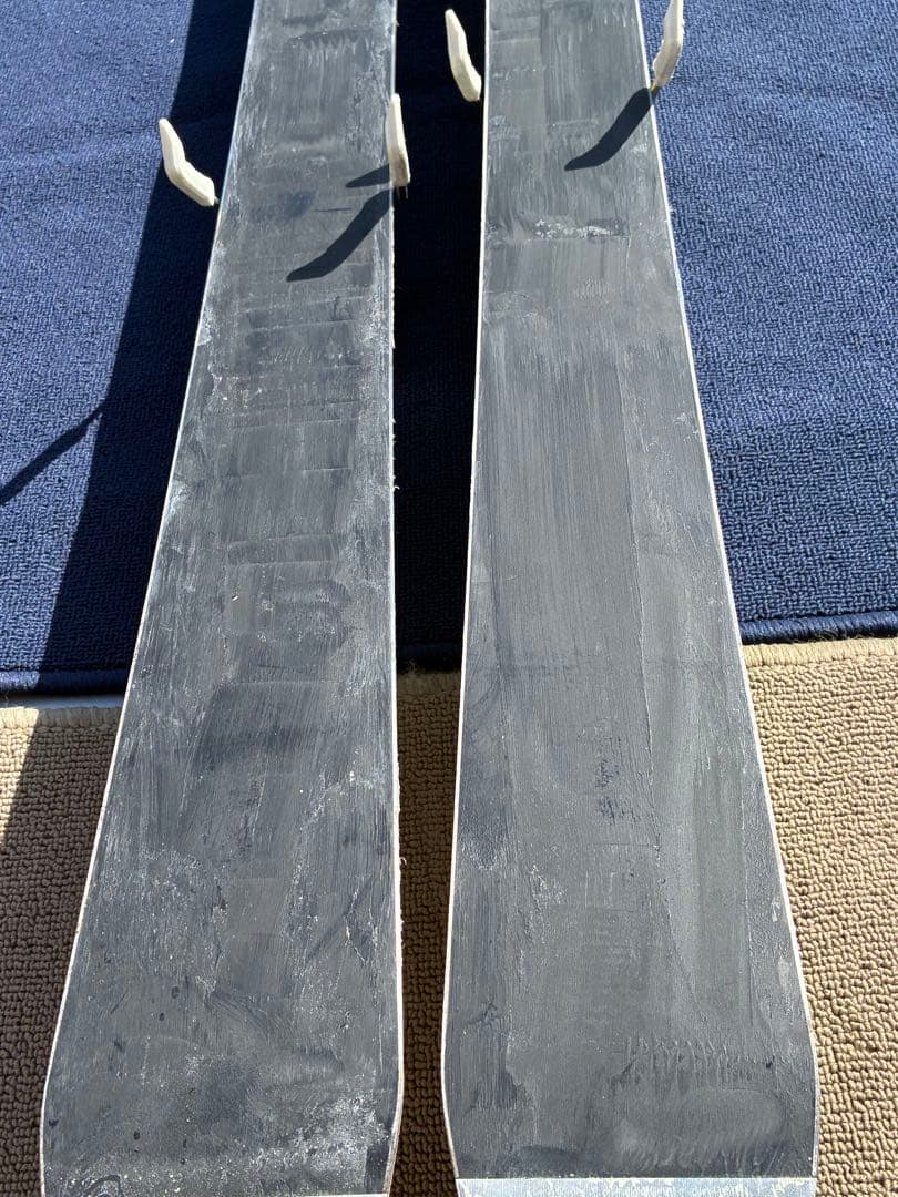 シーズン直前‼️最終価格で送料込み‼️ケイスキー　レアデザイン！オマケ付き‼️