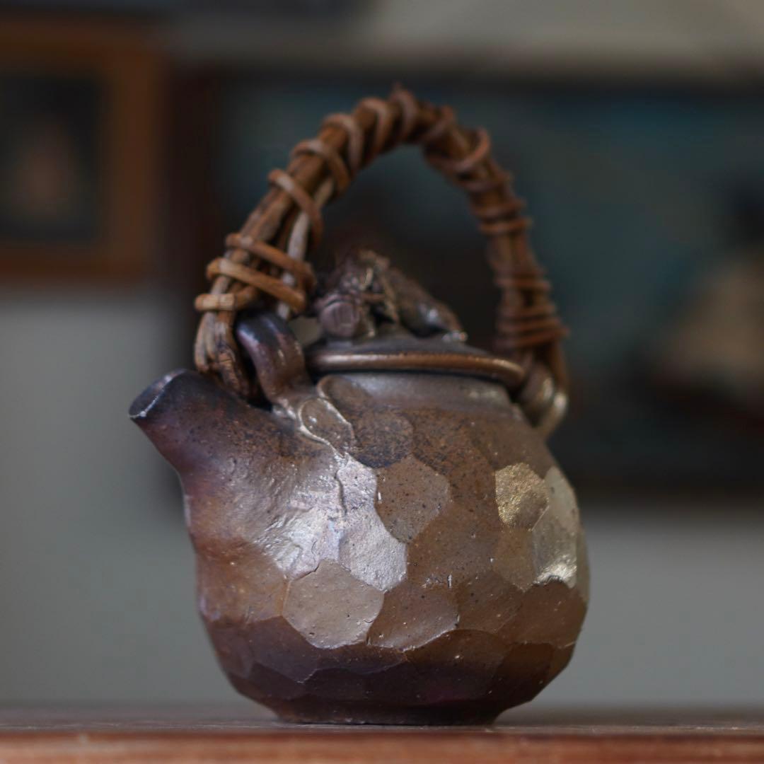 SNT727 備前焼 竹内靖之 造 龍摘み 籐手付き 面取り 土瓶 煎茶道具