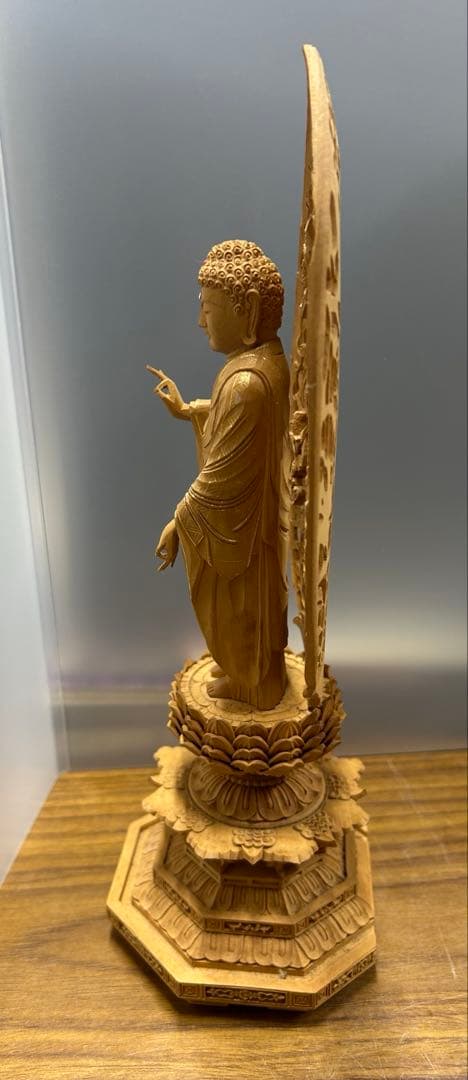 阿弥陀如来立像　木彫り仏像