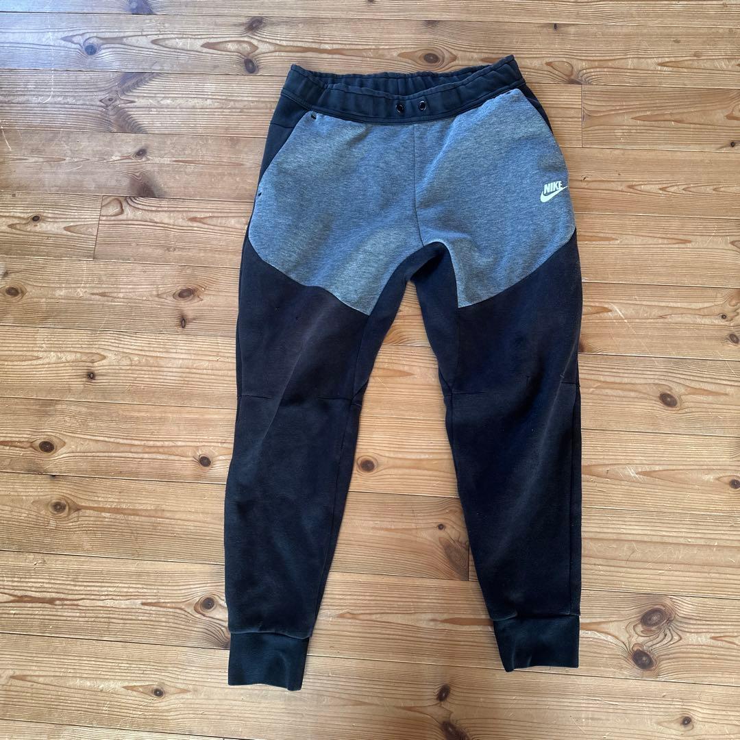 Nikeテックフリース 海外限定 Mサイズ