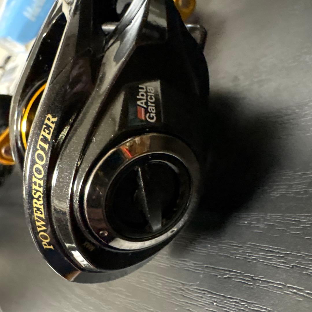 アブガルシア ロキサーニ パワーシューター ベイトリール セットでお得