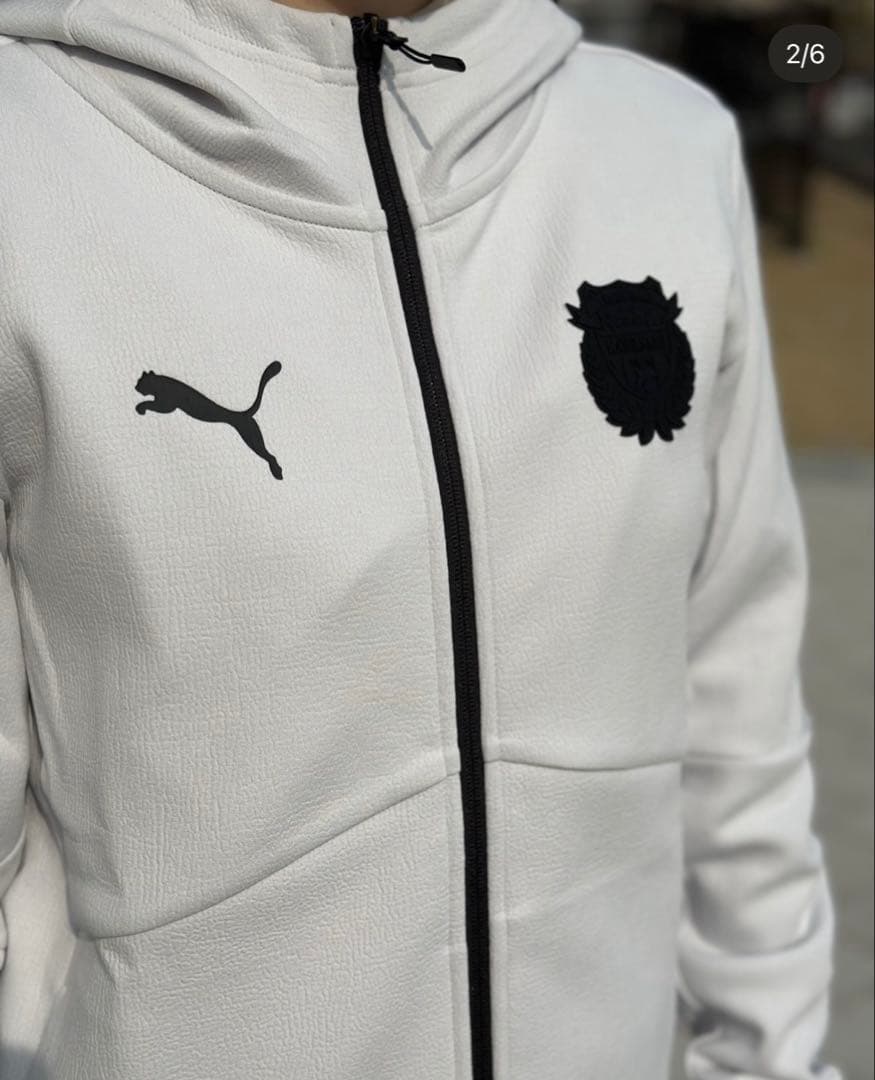 川崎フロンターレ PUMA トラベルフーデッド