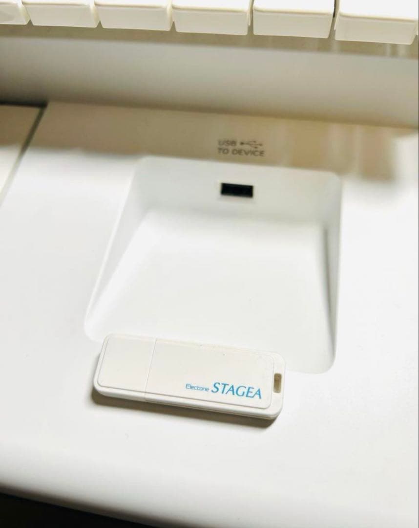 ヤマハ ELB-02 STAGEA エレクトーン ステージア　2016年製