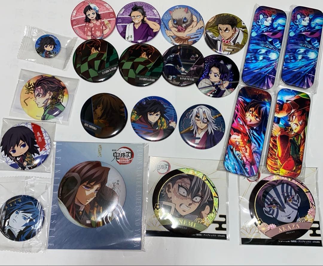 鬼滅の刃　缶バッジ　富岡義勇　不死川実弥　猗窩座　宇髄天元　胡蝶しのぶ　炭治郎