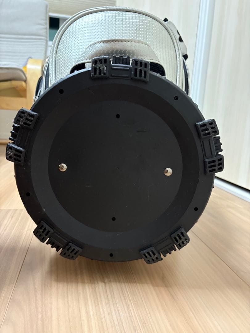 ブリヂストンTOUR B シルバーキャディバッグ