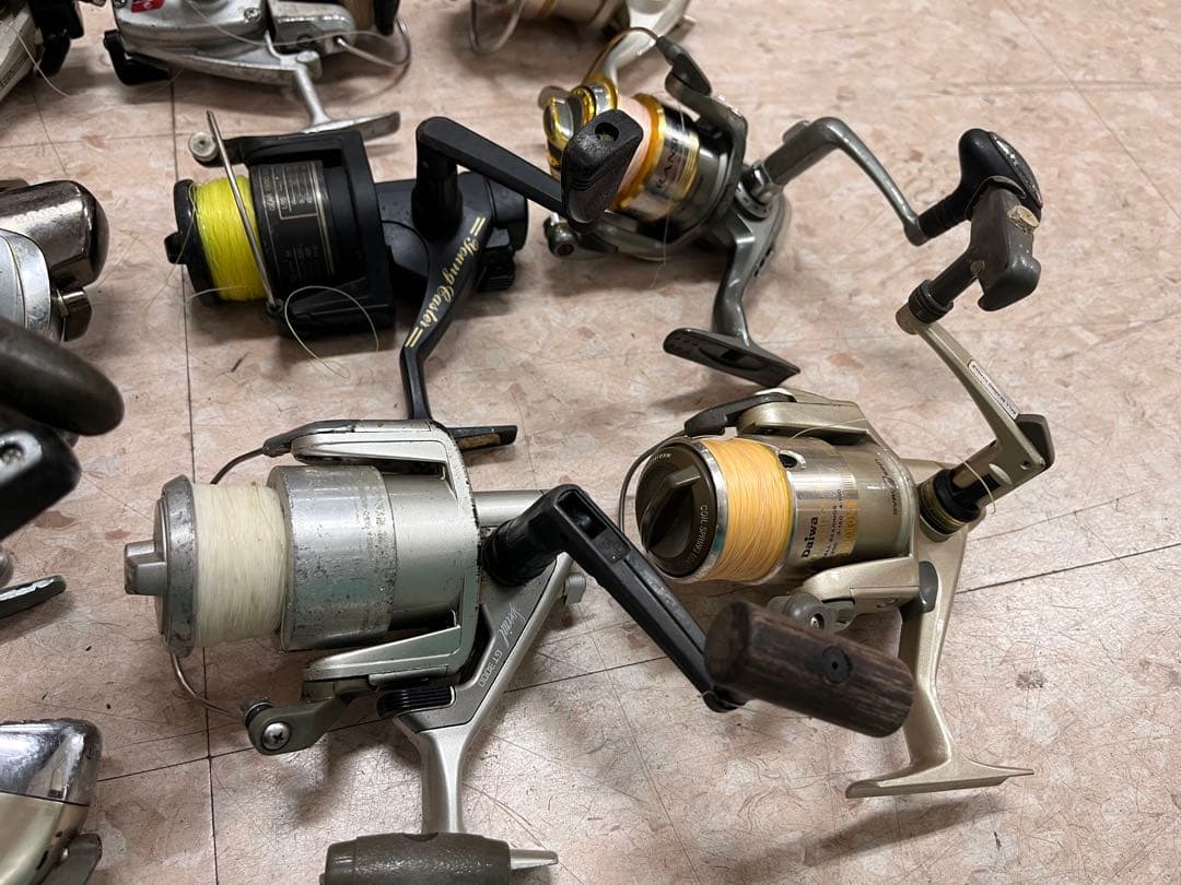 27個ジャンクリール　SHIMANO DAIWA などまとめ売り