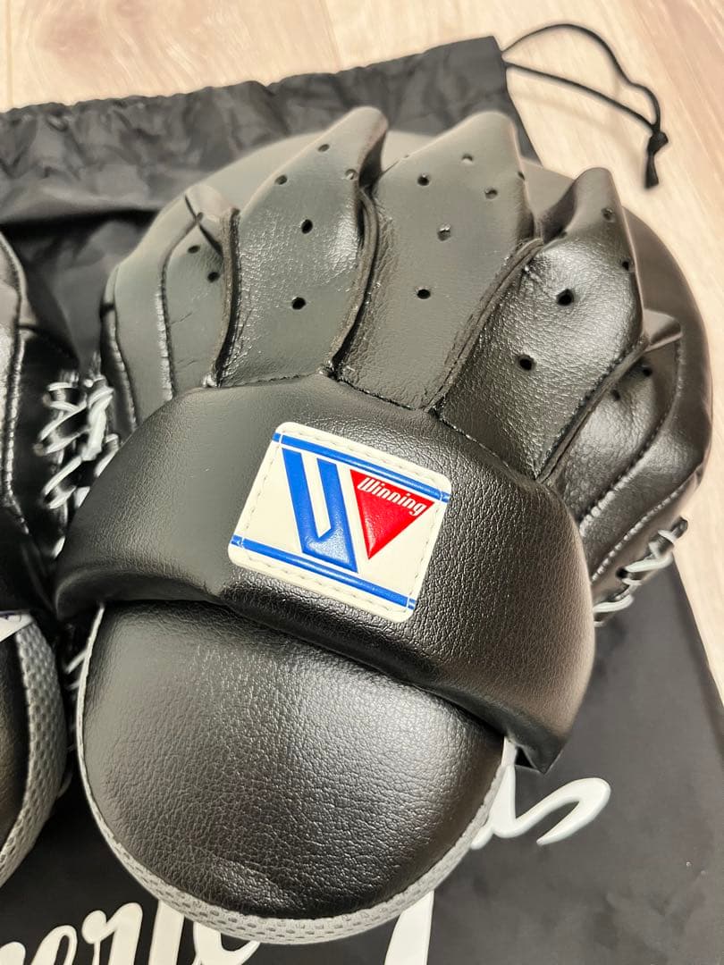 【新品未使用】Winning ウイニング パンチングミット CM-65 ブラック