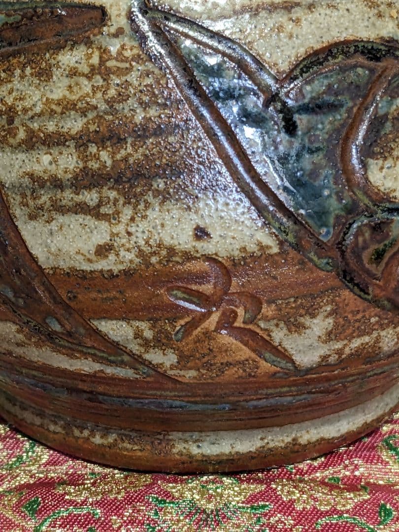 ⭐琉球陶芸 人間国宝 金城次郎初期作 蝦魚紋小壺 コレクション骨董品アンティーク