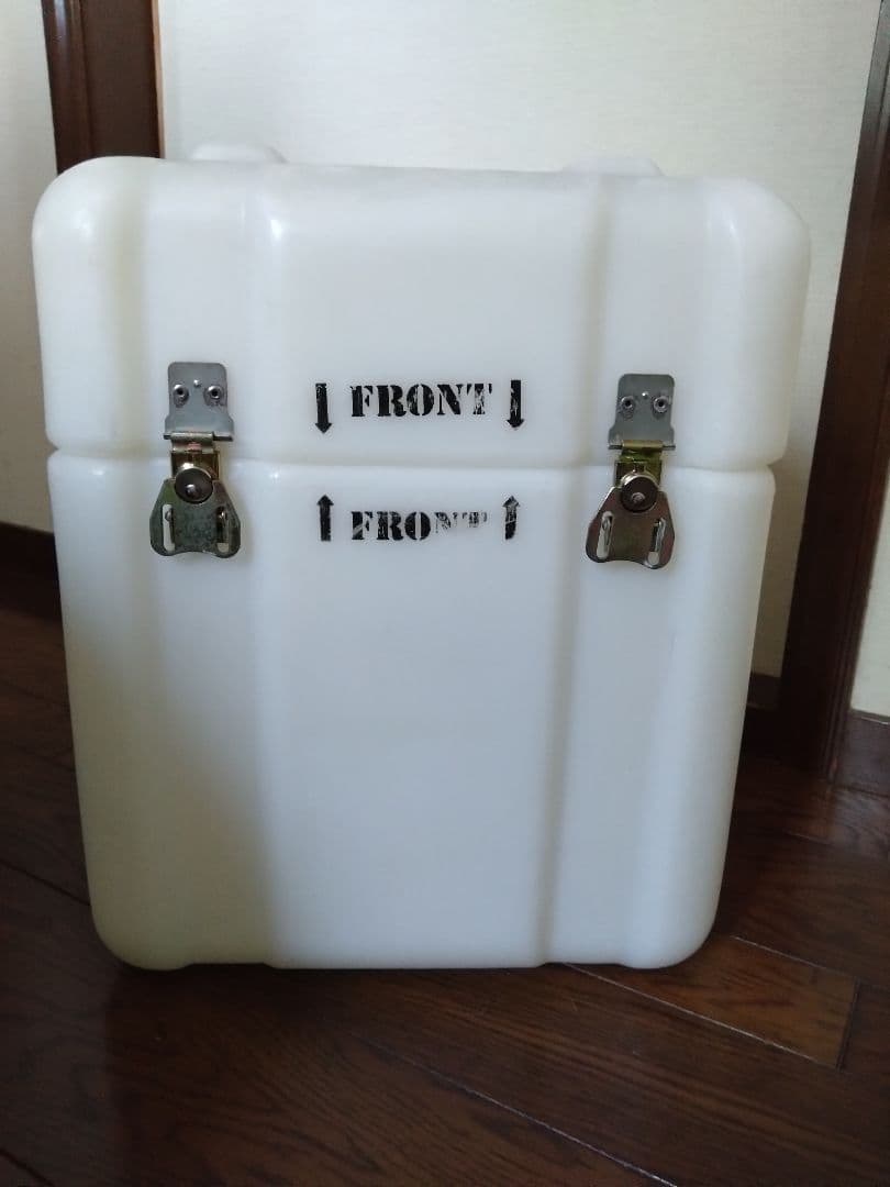 米海軍放出品 ハードケース防水防塵 REUSABLE CONTAINER 白