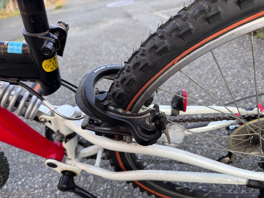 美品　ジュニア向け　自転車26インチ　ASAHI FU15-24C-4 赤