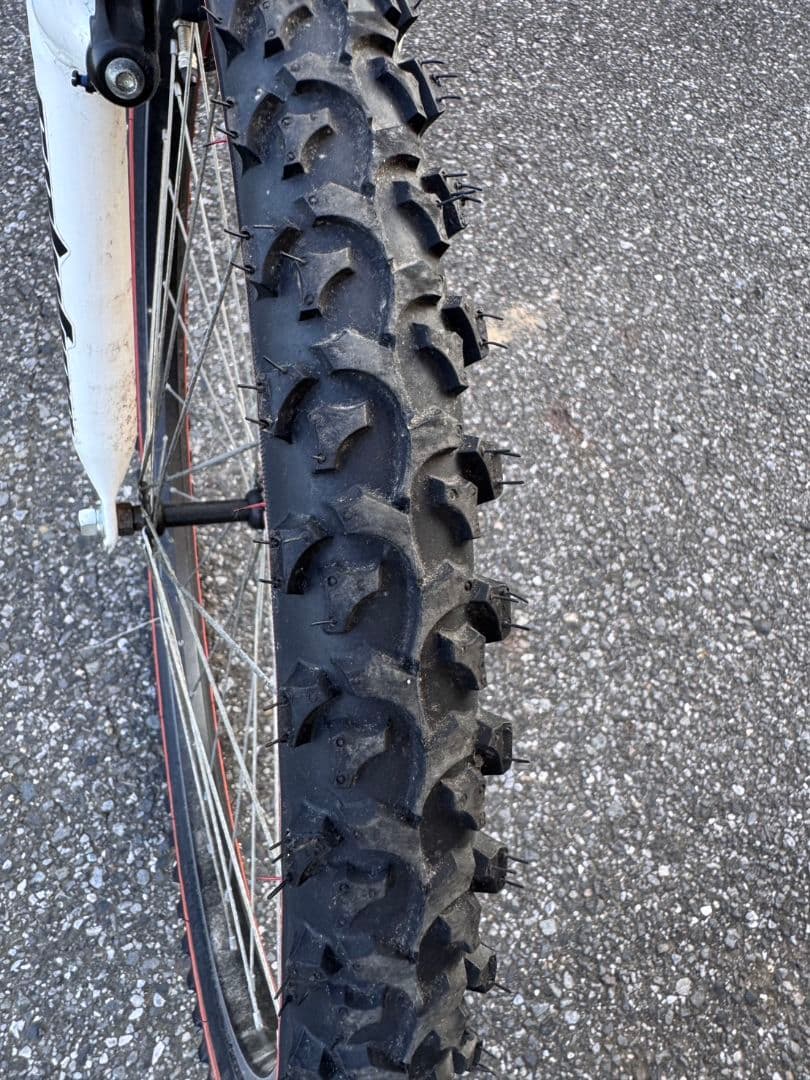 美品　ジュニア向け　自転車26インチ　ASAHI FU15-24C-4 赤