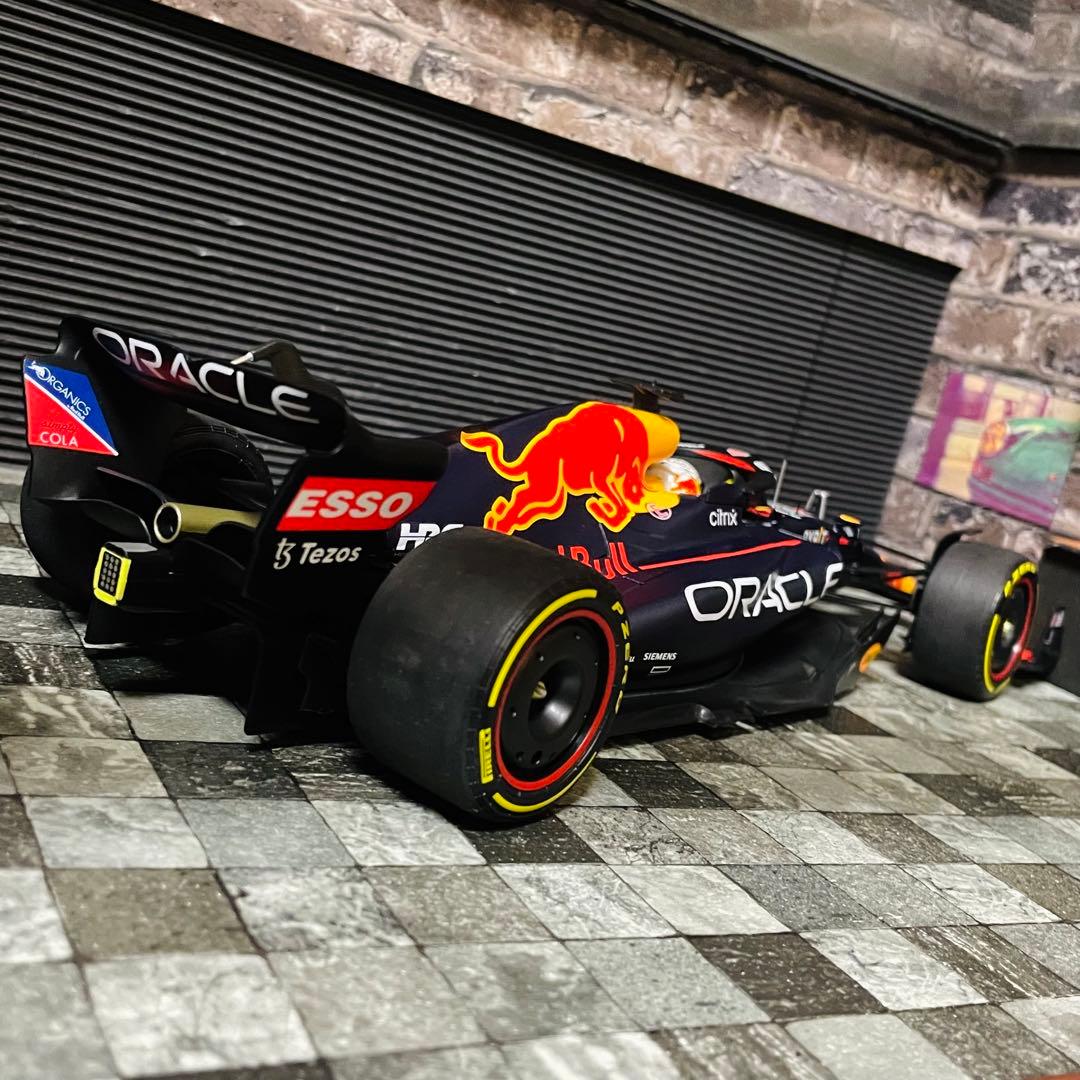 1/18 PMA レッドブル ホンダ RB18 2022 M.フェルスタッペン