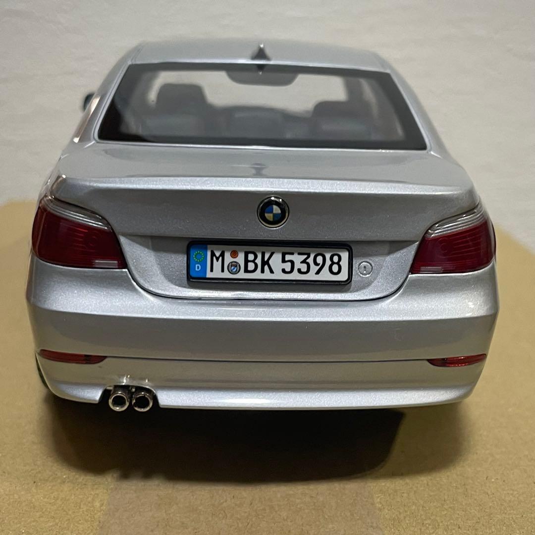 京商 1/18  5シリーズ ER シルバー 1/18 スケール ミニカー