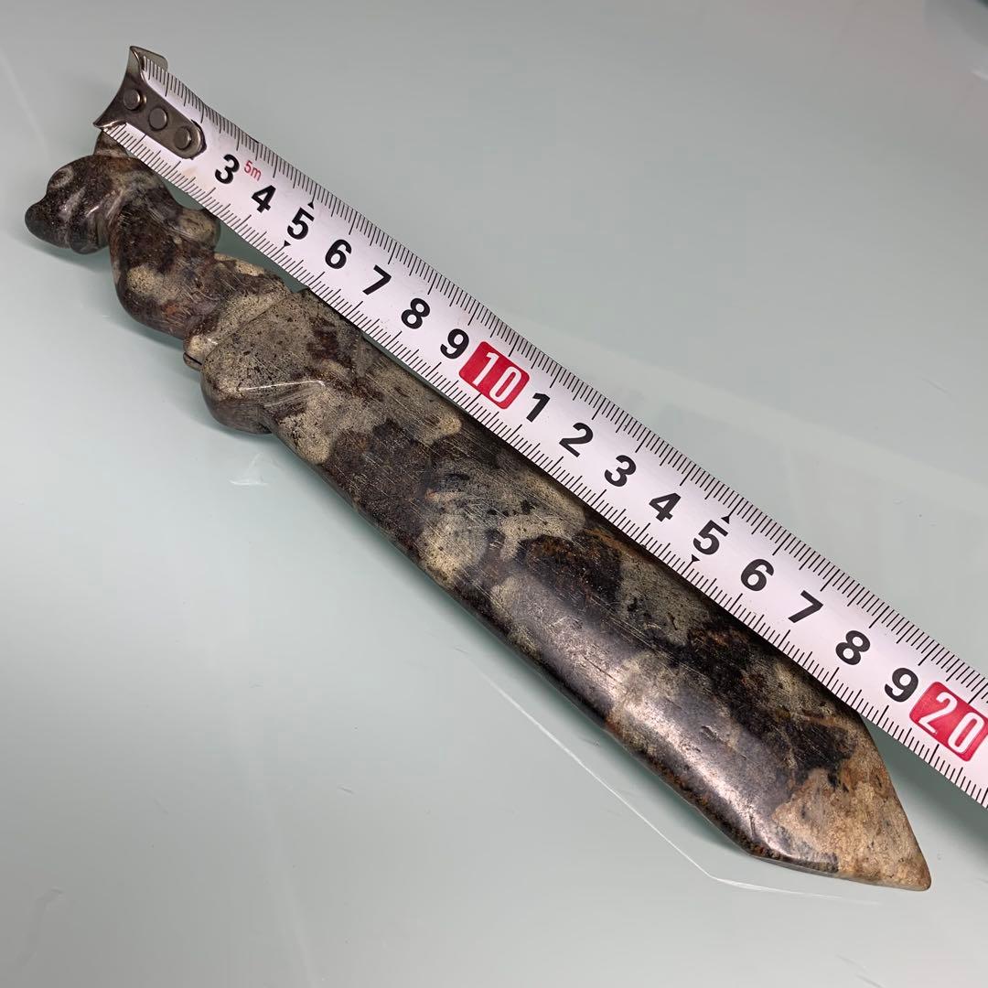 神獣神刀のトーテム 宇宙パワー 不思議の石鉄隕石　アンティーク　彫刻縁起物