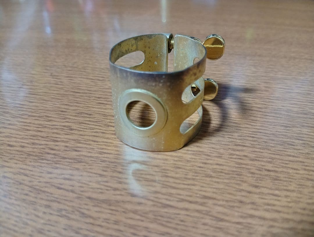 ウッドストーンテナーサックスセルマーラバー用リガチャー（サテンゴールドプレート）