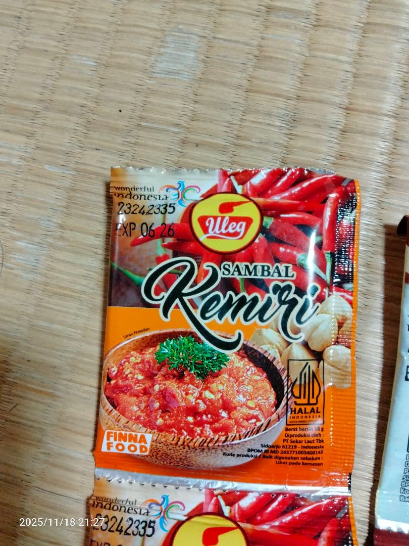 4種類のULEGサンベルRawit-Terasi-Teri-Kemiri190袋
