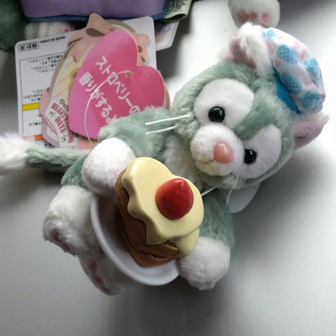 ディズニーリゾート　ジェラトーニ　ぬいぐるみストラップ　ハートウォーミングデイズ