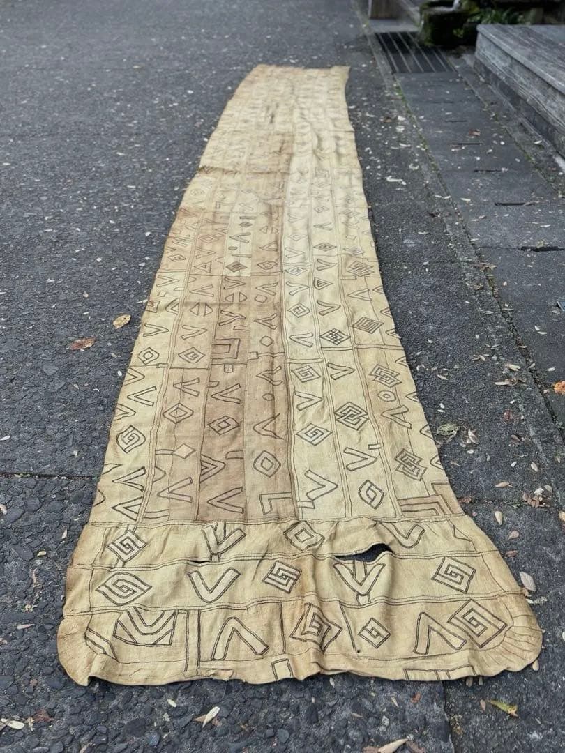 544アフリカヴィンテージ クバ王国 プショング族 ラフィア布 ンチャク 希少