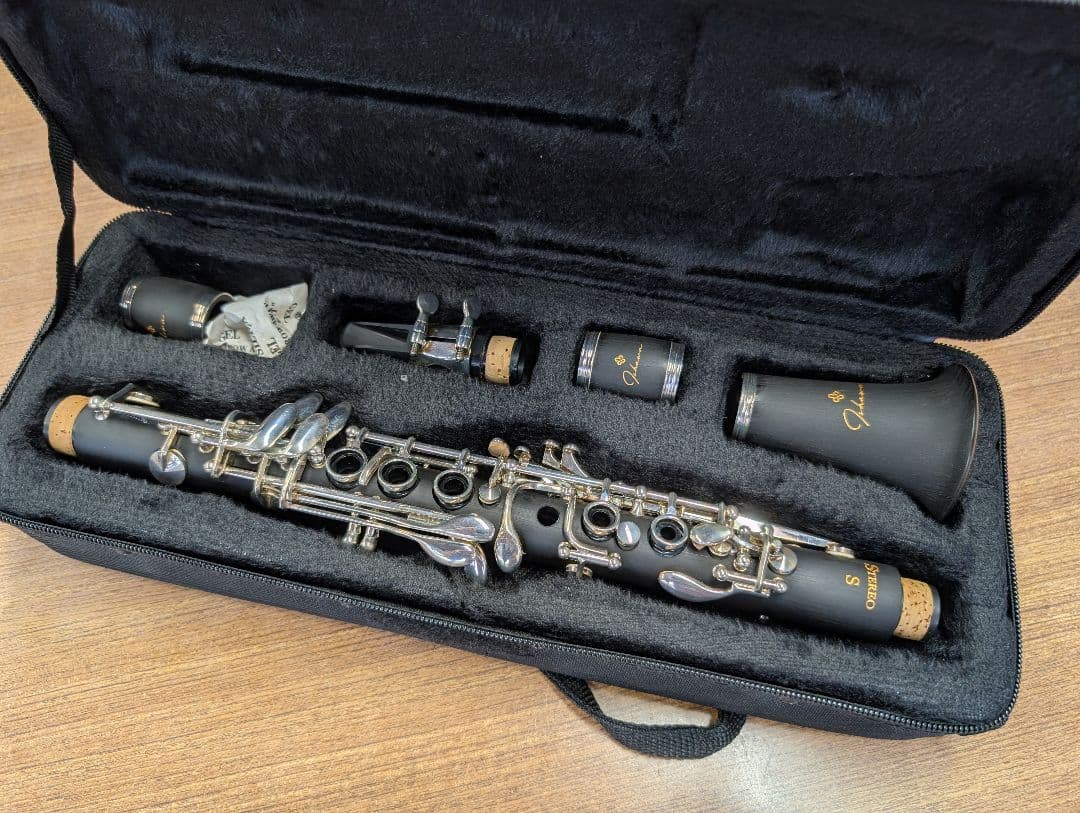 台湾製 Ｅ♭クラリネット(樹脂製)