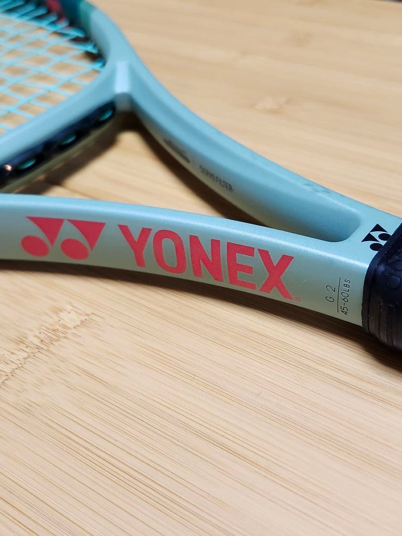 【美品】YONEX PERCEPT 100 G2 テニスラケット　ケース有り
