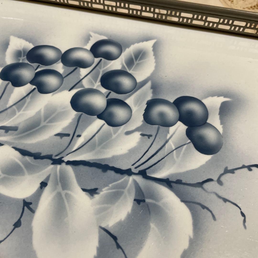 580トレーイギリス陶器のトレーさくらんぼ柄