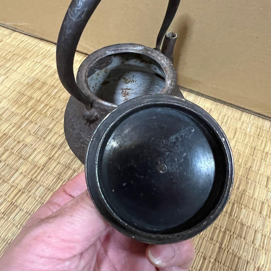 龍文堂上田照房造 铁瓶　容量約750cc 重量約833ｇ　茶道具 茶器 急須