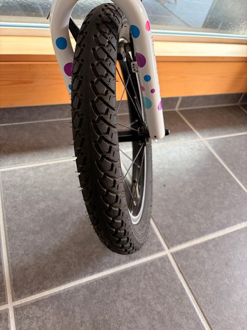 MARIN 16子供用自転車 ホワイト・マルチカラー