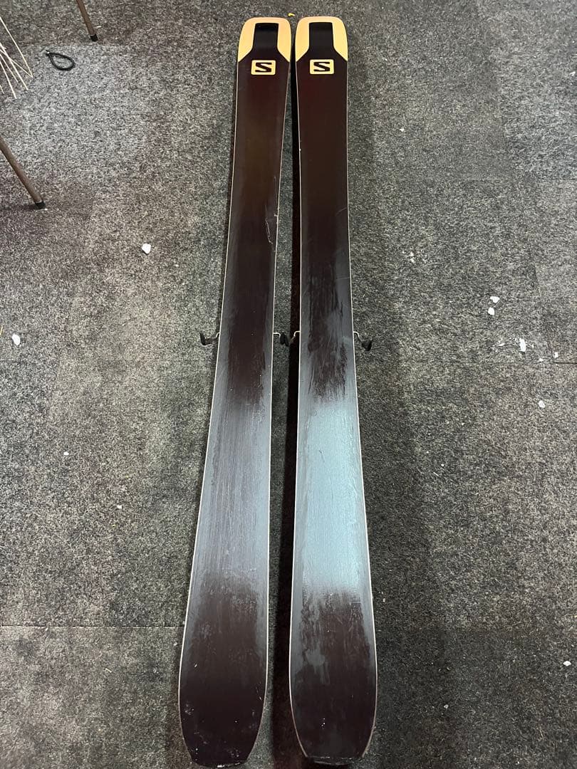スキー板　SALOMON QST99 181cm