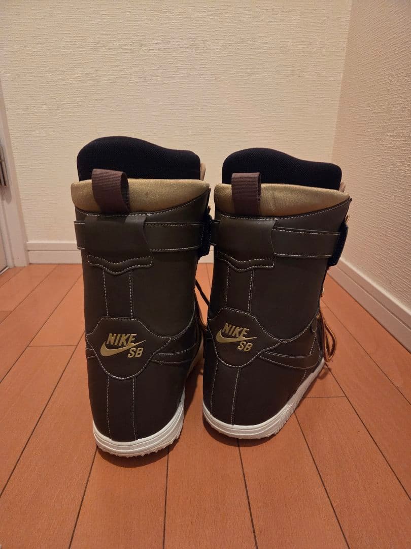 NIKE スノーボードブーツ