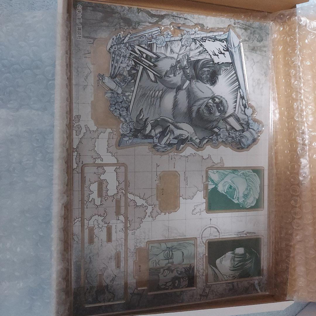 進撃の巨人　オンライン展覧会　アクリルジオラマ　リヴァイ　アニーク