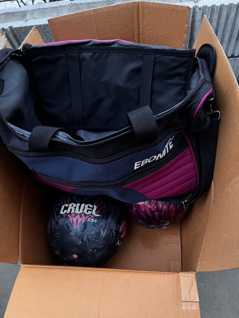 EBONITE ボーリングバック 14ポンドボーリングボール3玉付き