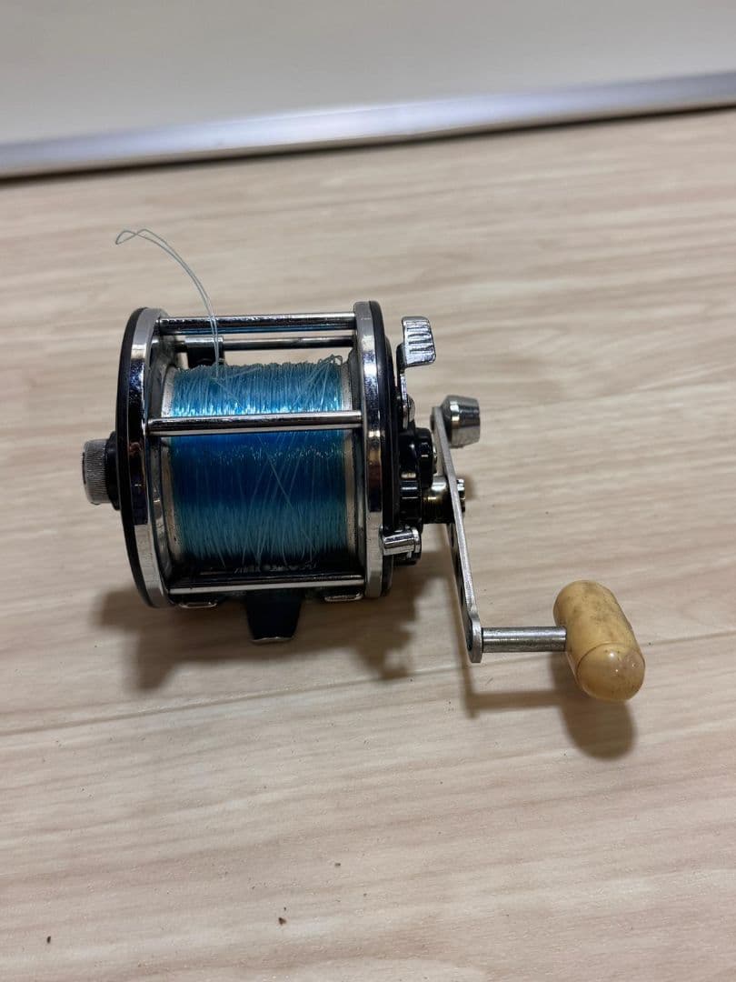 Ocean Star 600 ベイトリール