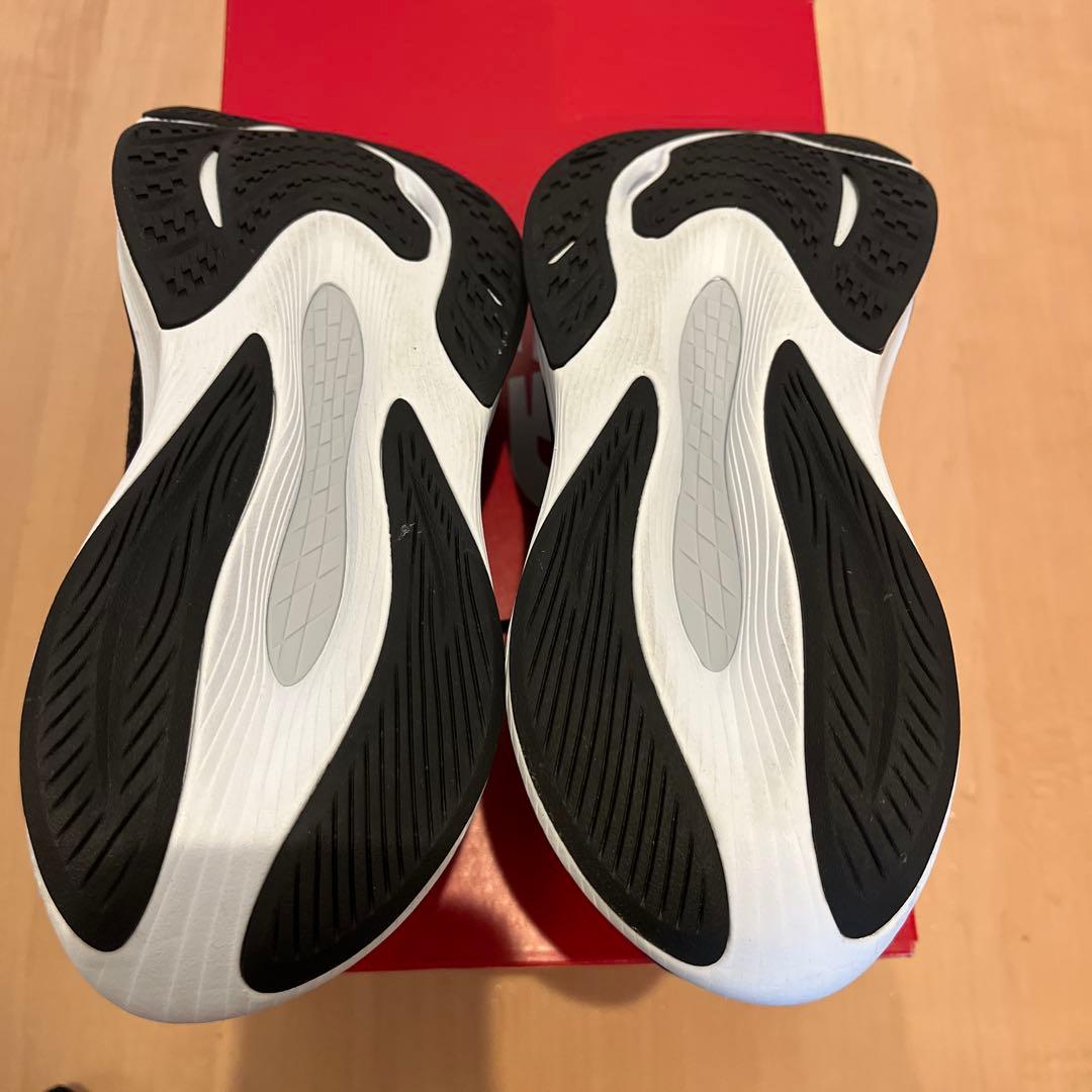 ニューバランス　FuelCell Propel v4 24.0cm