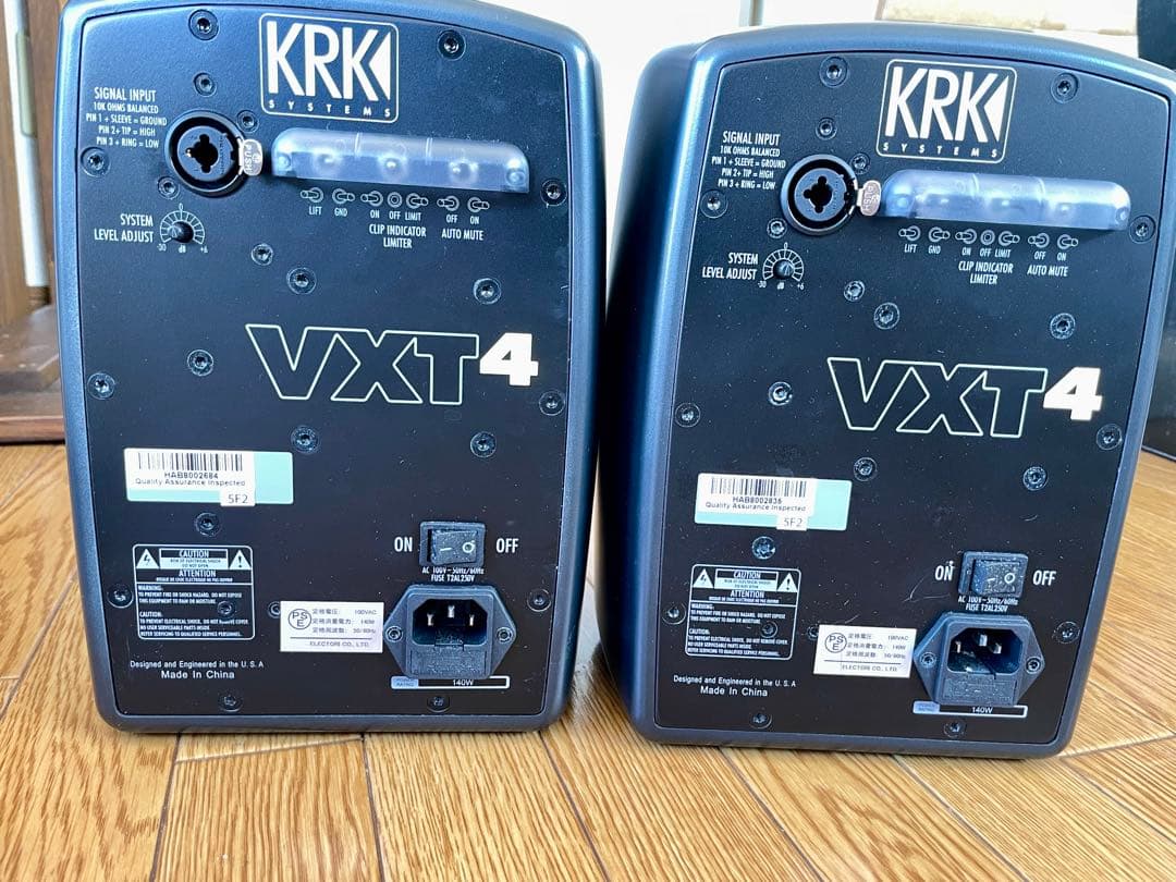 KRK VXT4 パワードモニタースピーカー　2/2
