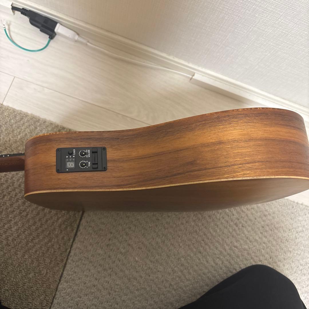 ギター Baby Taylor BTe-Koa