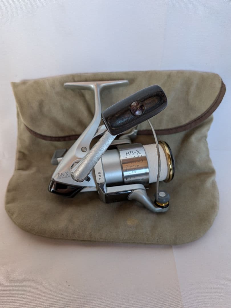 初代BBX―TECHNIUM3000スピニングレバーブレーキリール