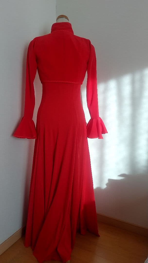 フラメンコ衣装 赤